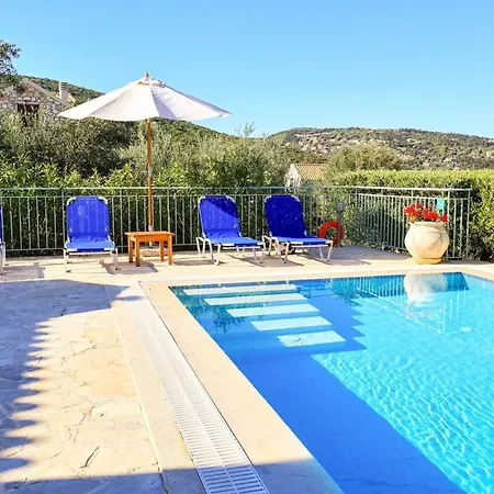 Eleni With Pool, Walk To Secluded Villa